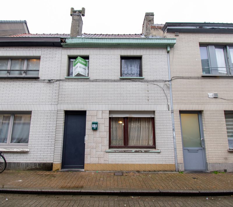 Rijwoning met 3 slpk en koer nabij Ledebergplein